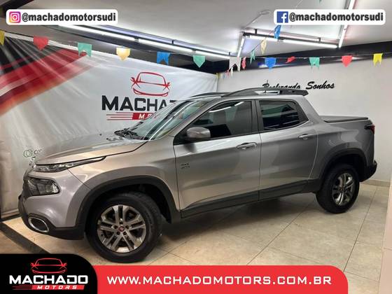 FIAT TORO 2.0 16V TURBO DIESEL FREEDOM 4WD AT9 FIAT TORO 2.0 16V TURBO DIESEL FREEDOM 4WD AT9